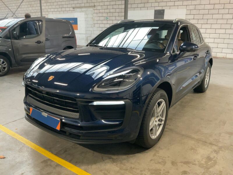 Porsche Macan bleu livrée